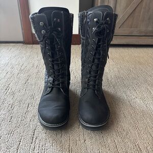 Black Lace-Up Women's Polar Boots Sz 40